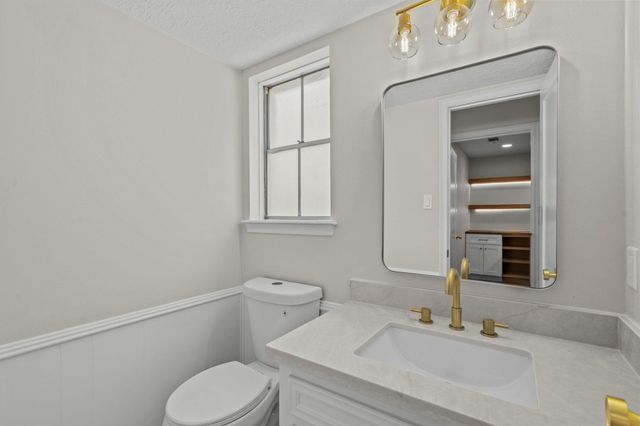 16318 Heatherdale Drive, Houston, TX 77059