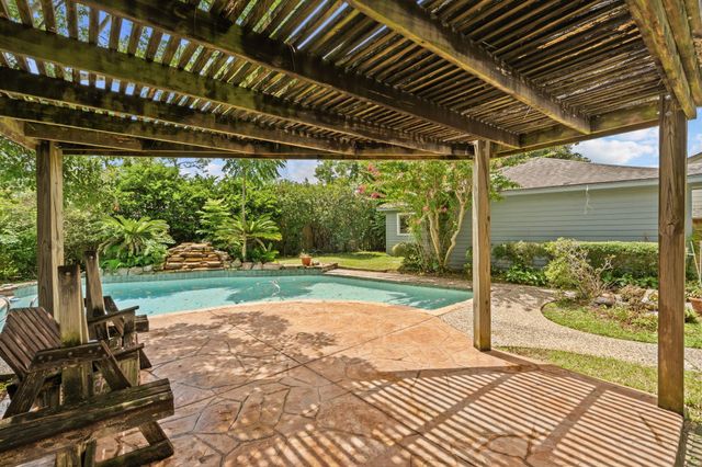 16318 Heatherdale Drive, Houston, TX 77059