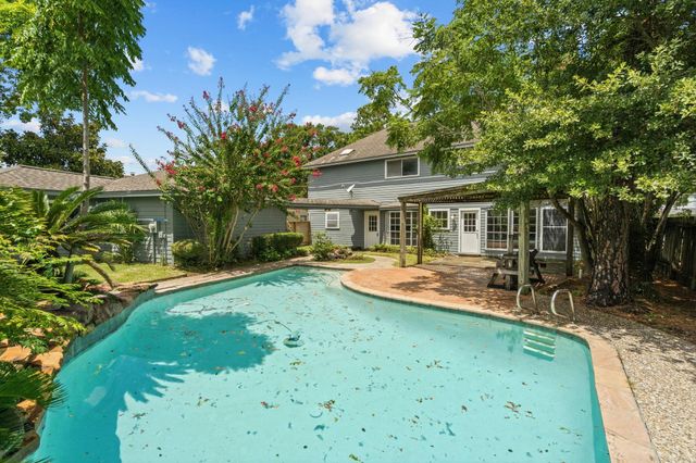 16318 Heatherdale Drive, Houston, TX 77059