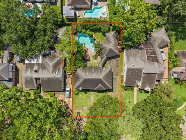 16318 Heatherdale Drive, Houston, TX 77059