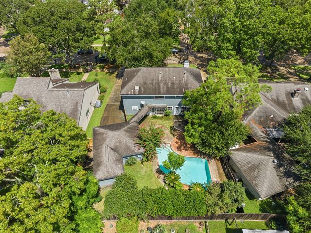 16318 Heatherdale Drive, Houston, TX 77059