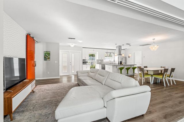 113 Park Lane E, Hypoluxo, FL 33462