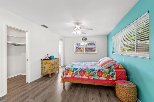 113 Park Lane E, Hypoluxo, FL 33462