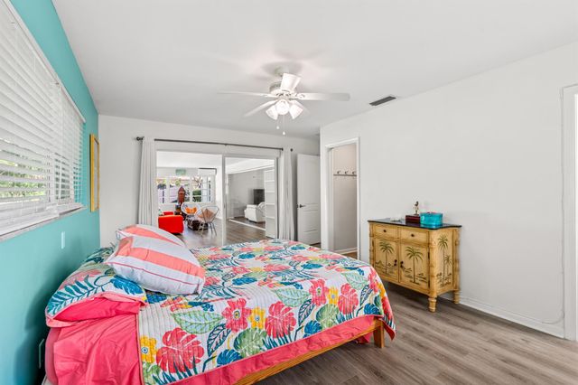 113 Park Lane E, Hypoluxo, FL 33462