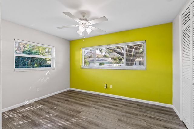 113 Park Lane E, Hypoluxo, FL 33462