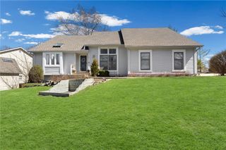 15611 Maple Street, Overland Park, KS 66223