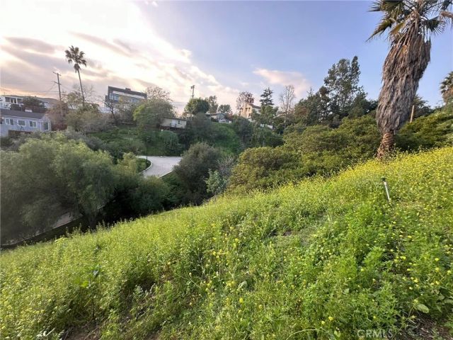 0 SINCLAIR, Glendale, CA 91205