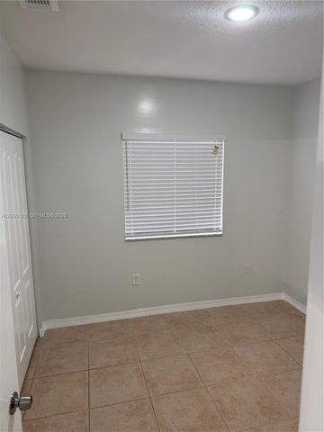 9128 SW 162nd Pl, Miami, FL 33196