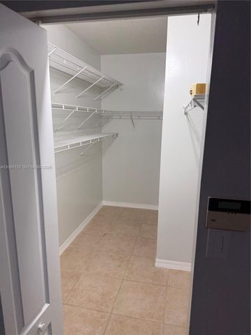 9128 SW 162nd Pl, Miami, FL 33196