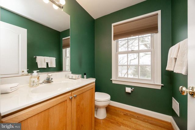 35 OAKWOOD LN, Phoenixville, PA 19460