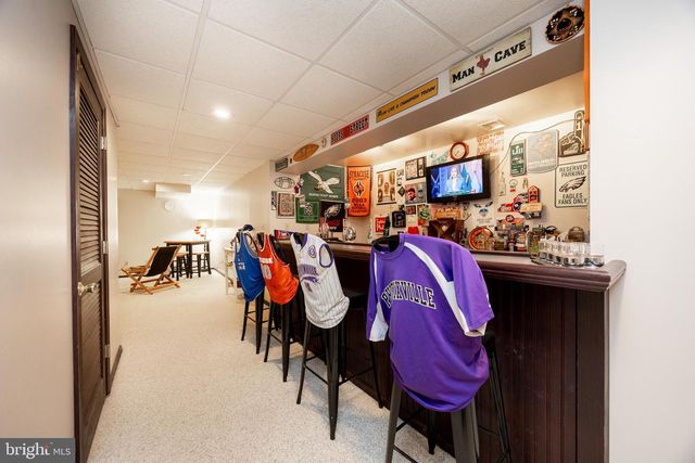 35 OAKWOOD LN, Phoenixville, PA 19460