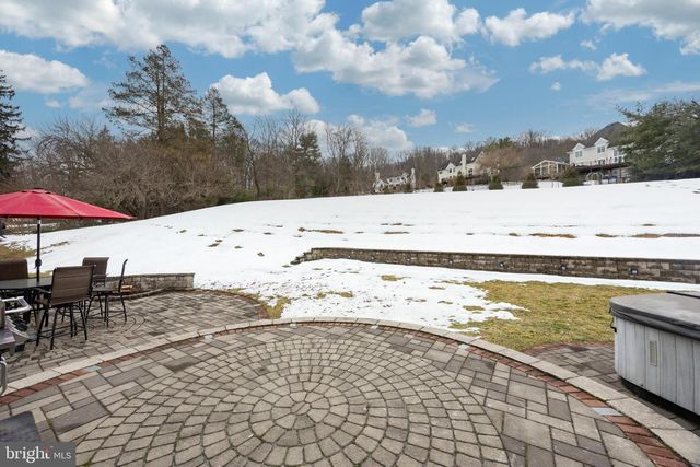 35 OAKWOOD LN, Phoenixville, PA 19460