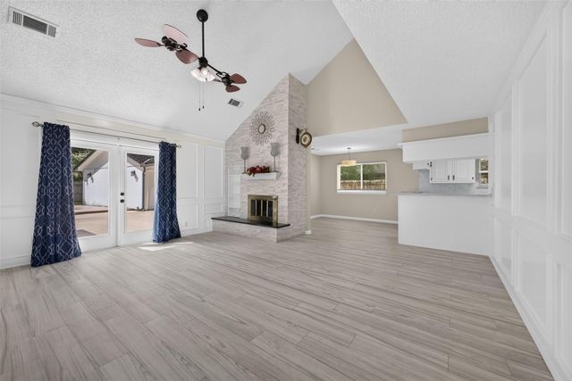 6527 Apple Valley Lane, Houston, TX 77069