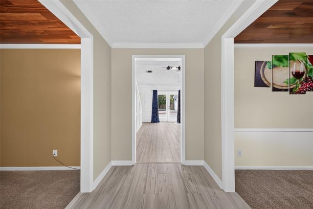 6527 Apple Valley Lane, Houston, TX 77069
