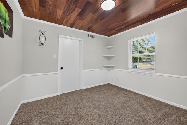 6527 Apple Valley Lane, Houston, TX 77069