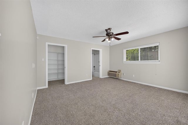6527 Apple Valley Lane, Houston, TX 77069