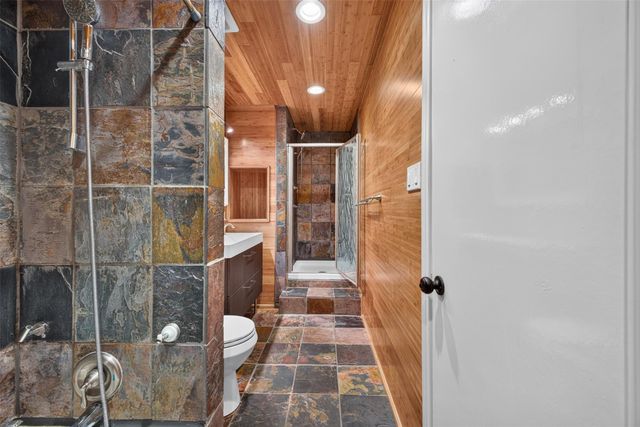 6527 Apple Valley Lane, Houston, TX 77069