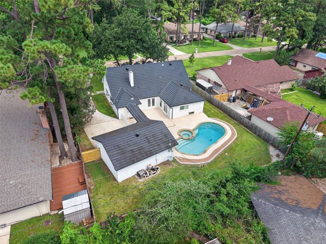 6527 Apple Valley Lane, Houston, TX 77069