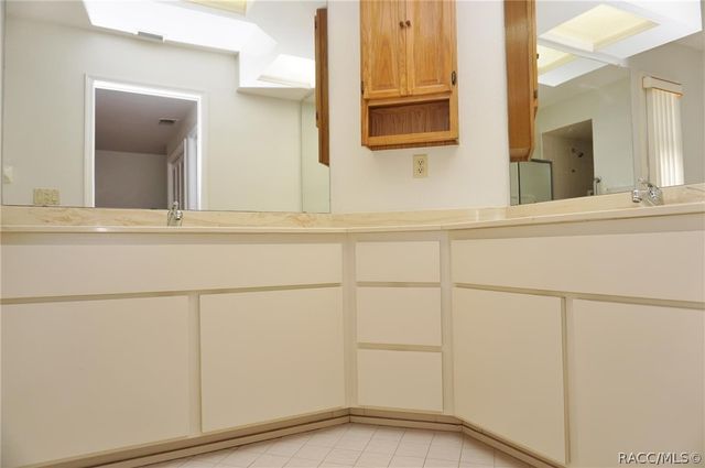 6065 W Croyden Circle, Crystal River, FL 34429