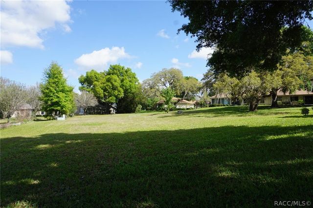 6065 W Croyden Circle, Crystal River, FL 34429