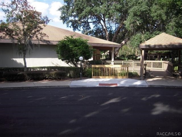 6065 W Croyden Circle, Crystal River, FL 34429