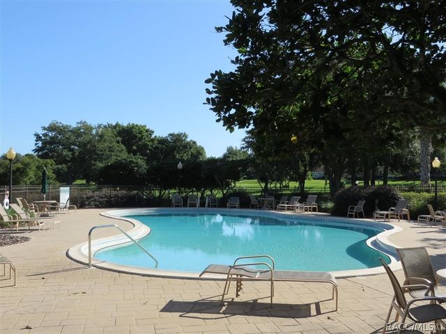 6065 W Croyden Circle, Crystal River, FL 34429