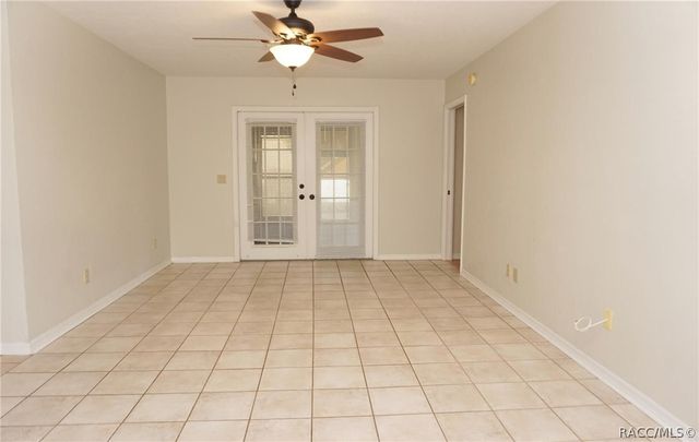 6065 W Croyden Circle, Crystal River, FL 34429