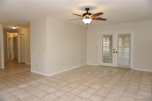 6065 W Croyden Circle, Crystal River, FL 34429