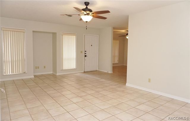 6065 W Croyden Circle, Crystal River, FL 34429