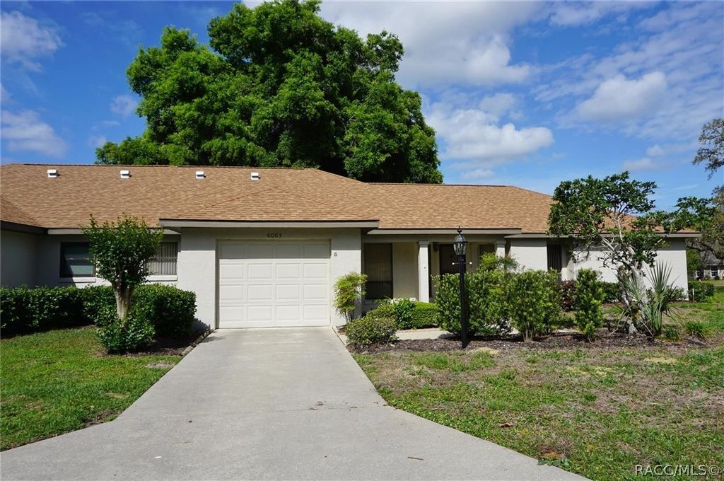 6065 W Croyden Circle, Crystal River, FL 34429