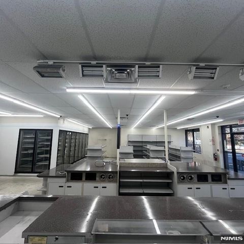 60 W Church Street, Bergenfield, NJ 07621