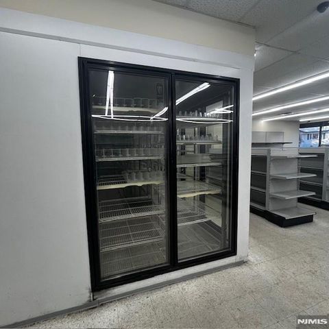 60 W Church Street, Bergenfield, NJ 07621