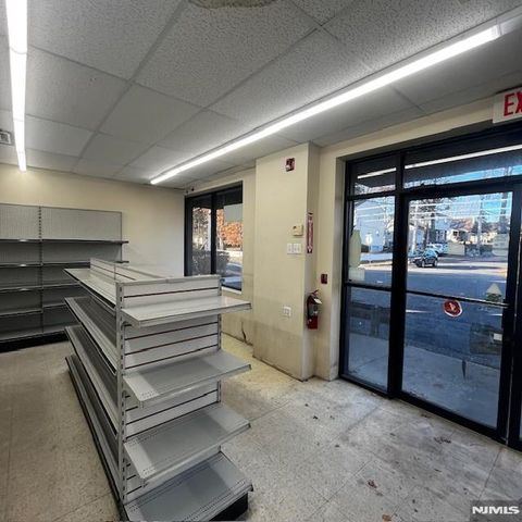 60 W Church Street, Bergenfield, NJ 07621