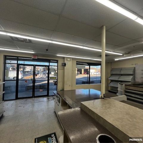 60 W Church Street, Bergenfield, NJ 07621