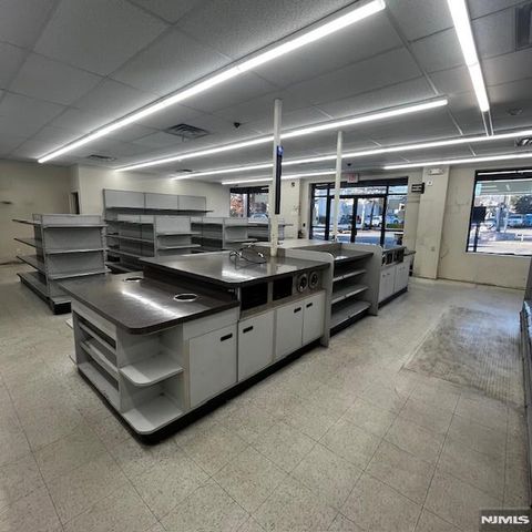 60 W Church Street, Bergenfield, NJ 07621