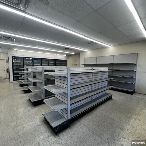 60 W Church Street, Bergenfield, NJ 07621