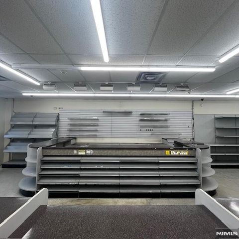 60 W Church Street, Bergenfield, NJ 07621