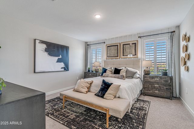 17807 W MISSION Lane, Waddell, AZ 85355