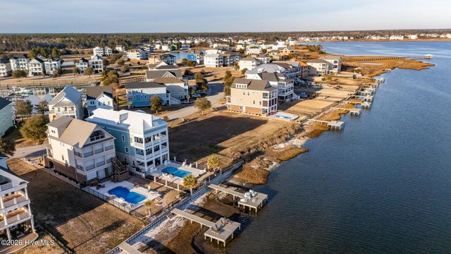 227 Back Street, Newport, NC 28570