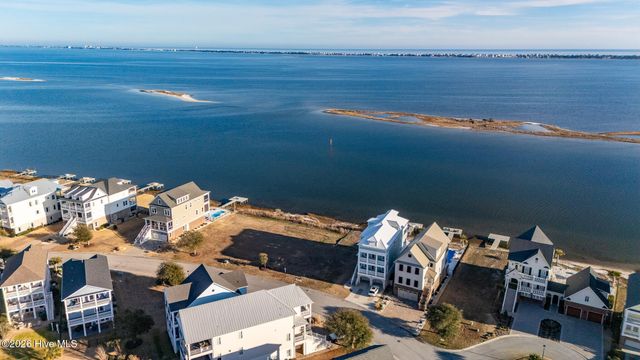227 Back Street, Newport, NC 28570
