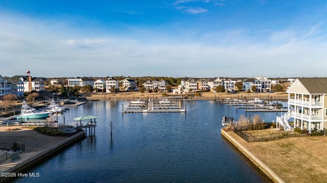 227 Back Street, Newport, NC 28570
