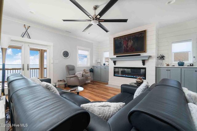 227 Back Street, Newport, NC 28570