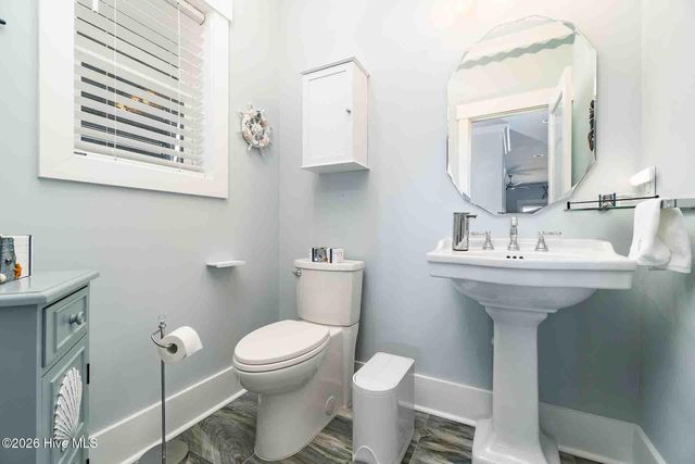 227 Back Street, Newport, NC 28570