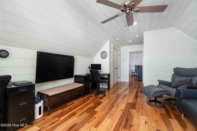 227 Back Street, Newport, NC 28570