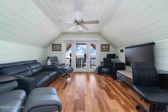 227 Back Street, Newport, NC 28570