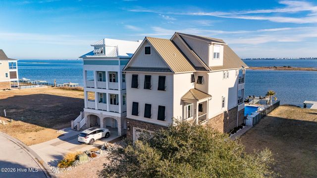 227 Back Street, Newport, NC 28570