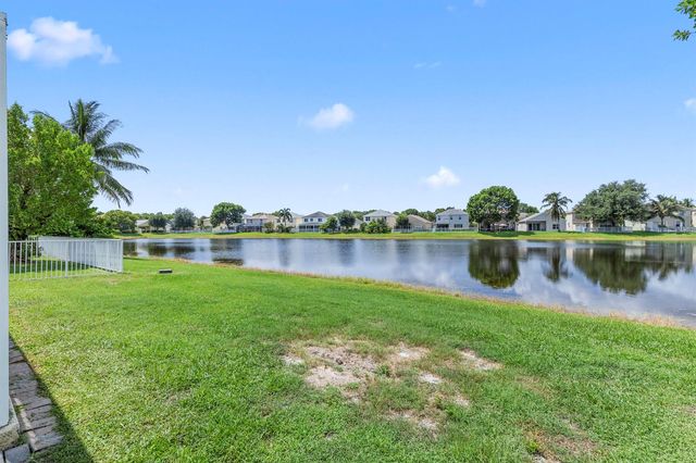 143 Hamilton Terrace, Royal Palm Beach, FL 33414