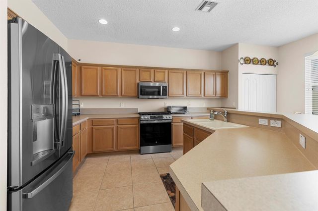 143 Hamilton Terrace, Royal Palm Beach, FL 33414