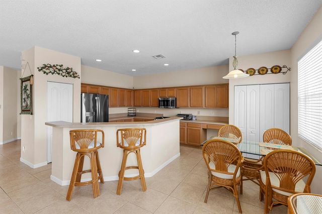 143 Hamilton Terrace, Royal Palm Beach, FL 33414