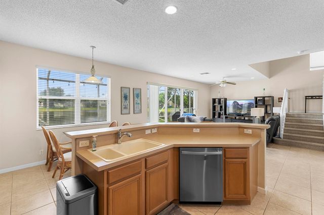 143 Hamilton Terrace, Royal Palm Beach, FL 33414